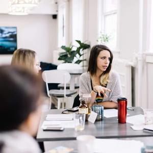 Meet your Posher, Angela